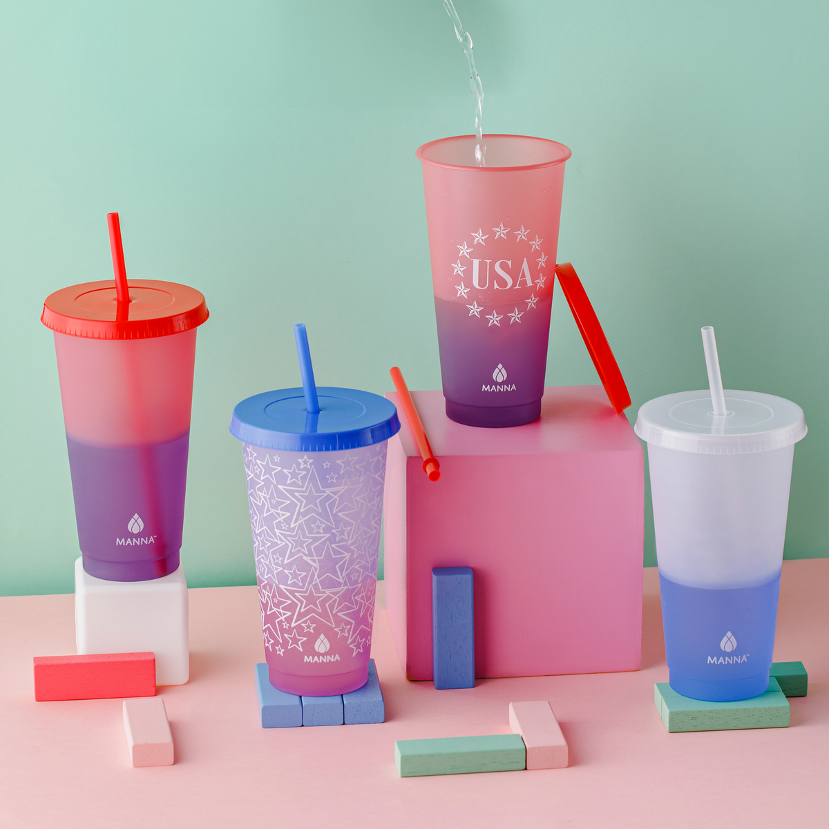 4pk-24-oz-patriotic-color-changing-cups-t0 156A0971-_1.png