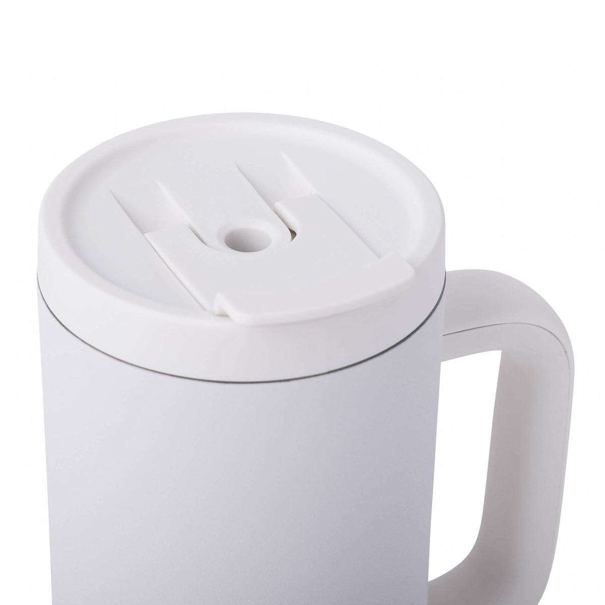 40-oz-leisure-tumbler-q8 CoreHome_MannaHydration_Whites_Raw-42.jpg