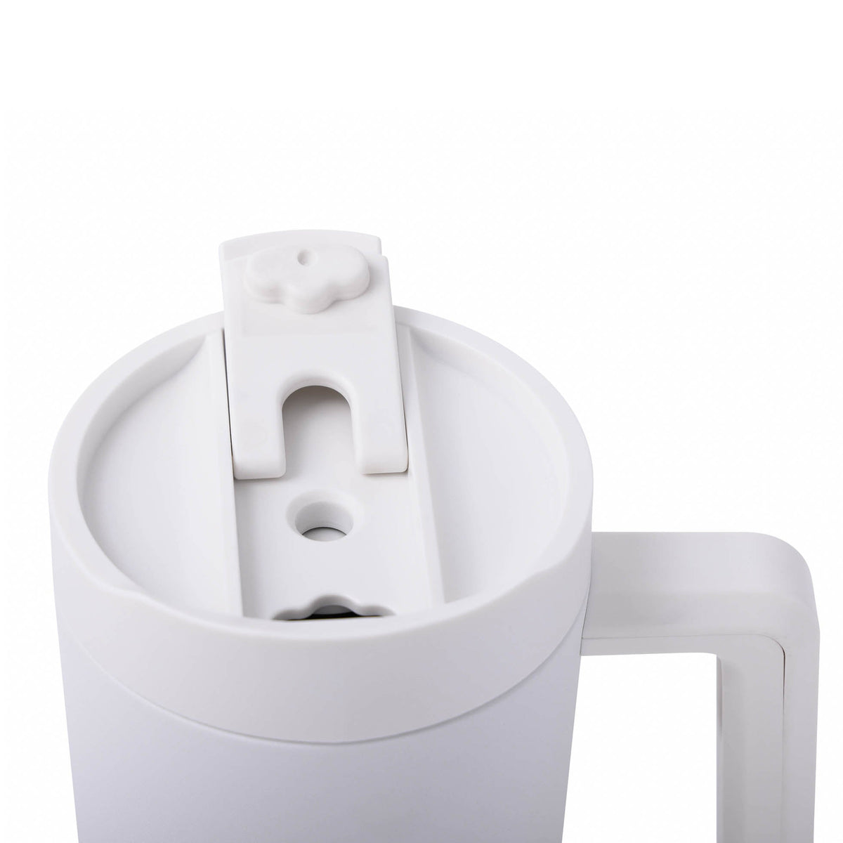 40-oz-top-tumbler-e5 CoreHome_MannaHydration_Whites_Raw-51.jpg