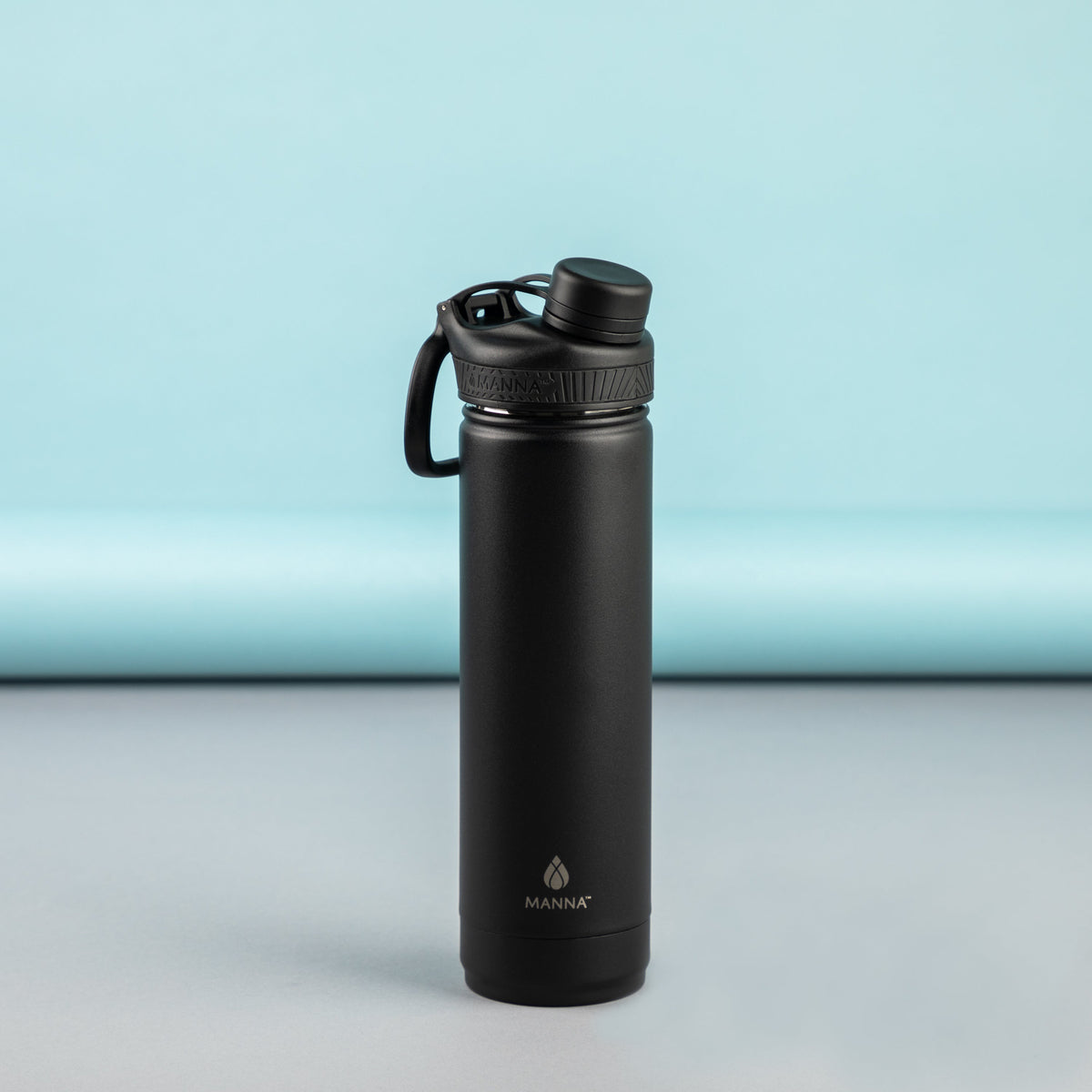 26-oz-saratoga-bottle-h7 MAN_Website_Saratoga_05.jpg